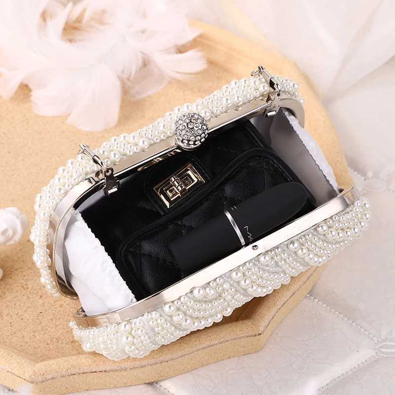 Style Luxurious Designer Dinner Bag Pearl Fashionable Practicaldecoration Women Handbag Party Wave Shape Evening Bag H2510271