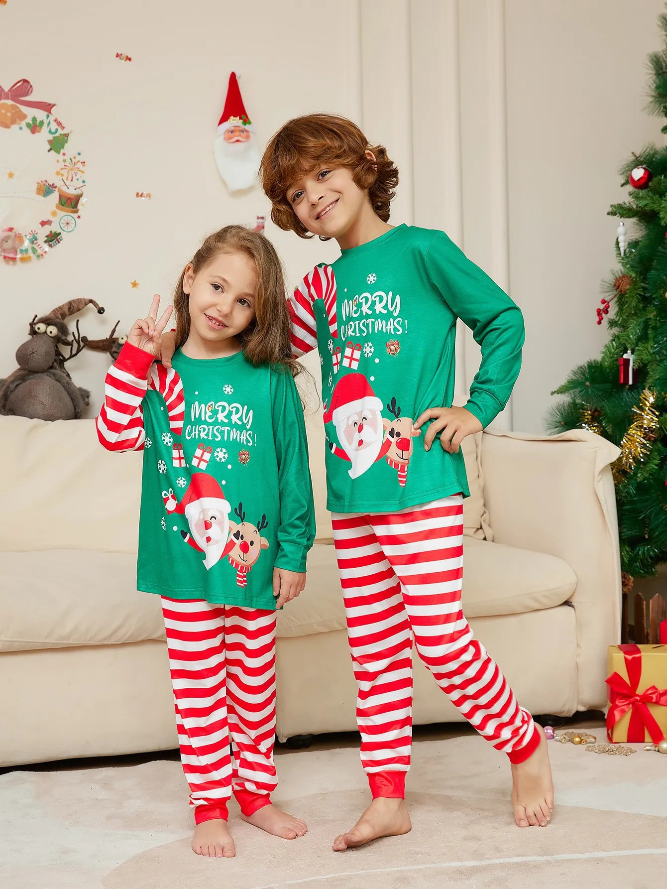 2025 Christmas Family Matching Pajamas Adult Kid Baby Outfits TopsPants 2PCS Xmas Sleepwear Pyjamas Dog Clothes 251027