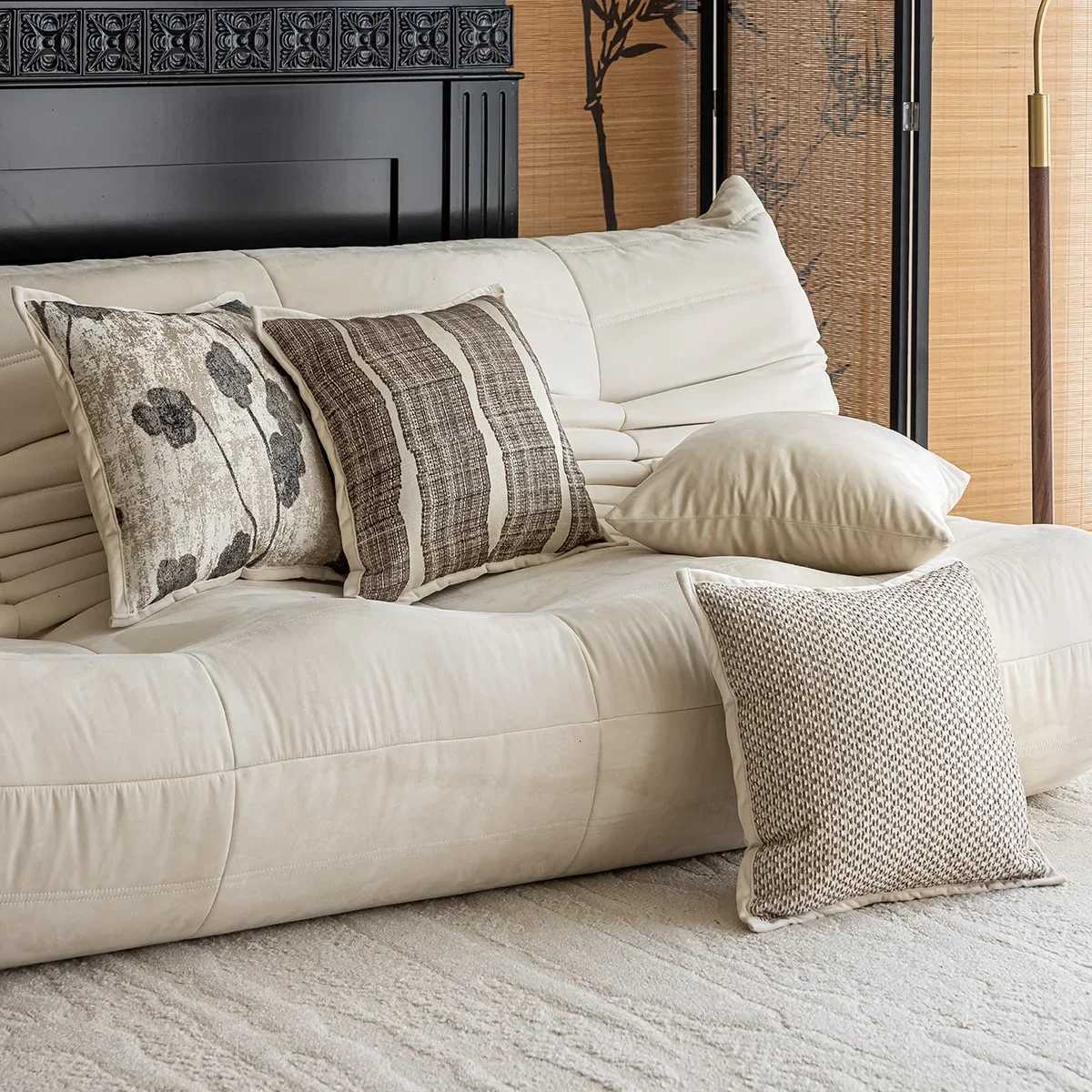 Pillow Case New Beige Coffee Light Luxury Cushion Cover Modern Chenille Jacquard Case Home Covers Decorative 4545cm C251028