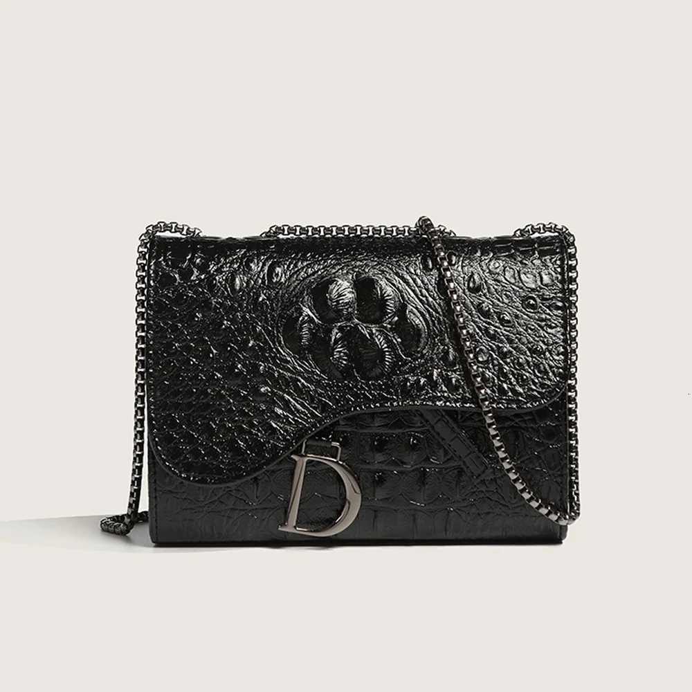 2025 New Fashion Crocodile Pattern Chain Crossbody Bag Single Shoulder Small Square Bag Revives Ancient StyleT251028