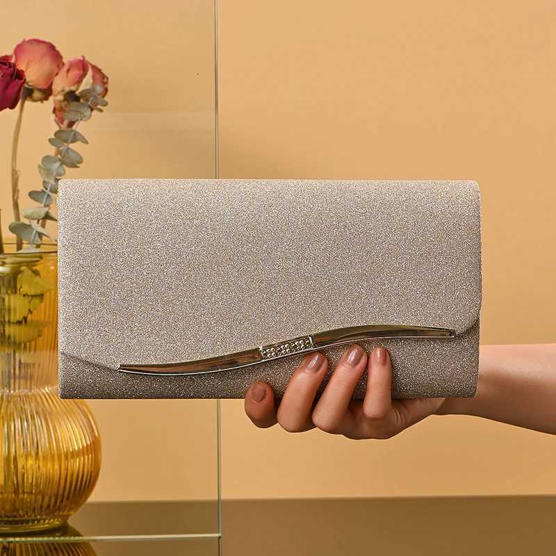 Ladies light dress bag evening clutch bag party evening dress bag metal chain crossbody bag H251027