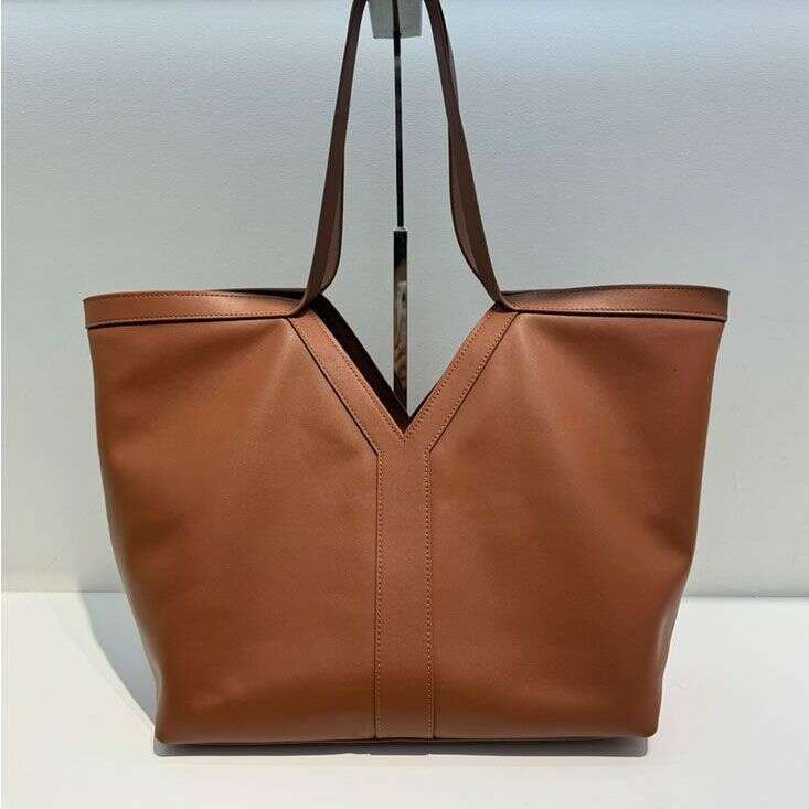 Designer Bag Tote Bag Shoulder Bag Genuine Leather Tote New Shaped Handbag Large Capacity Commuting Underarm Single Shoulder Bag For Women