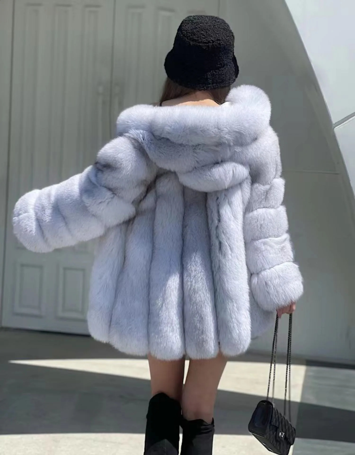 Womens Real Silver Fox Fur Coat Long Genuine Fur Jacket Fashion Natural Streetwear Hooded Plush Outerwear Winter 251027