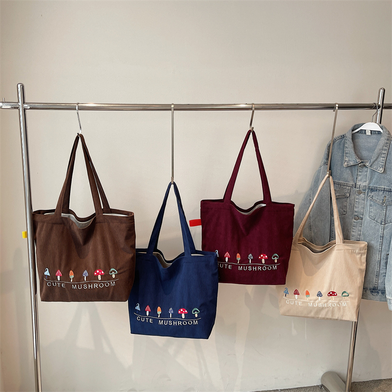 2025 Autumn Women's New Simple and Fashionable Large Capacity Synthetic Leather Handbag Fashion College Student Daily Commuter Lightweight Crossb