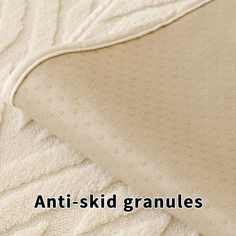 HighQuty Ultra Soft Jacquard Sofa Cushion Autumn and Winter AntiSlip Sofa Cover AntiScratch Couch Blanket for Living Room C251028
