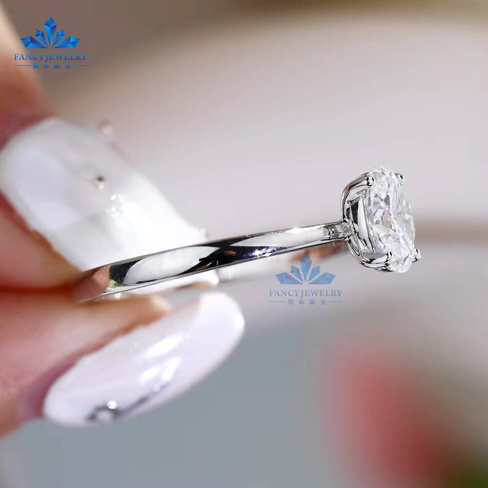 Hot Selling Lab Grown Diamond Oval Cut Engagement Ring Custom IGI Certified Vvs Lab Created Diamond Solitaire Ring Jewelry