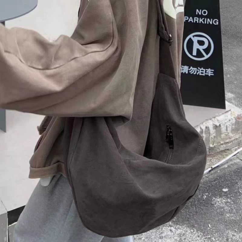 Retro Autumn and Winter Dumpling Bag Shoulder Bag Unisex Handbag Large Capacity Canvas Bag Harajuku Idle Sle Tote Bags for WomenW251028