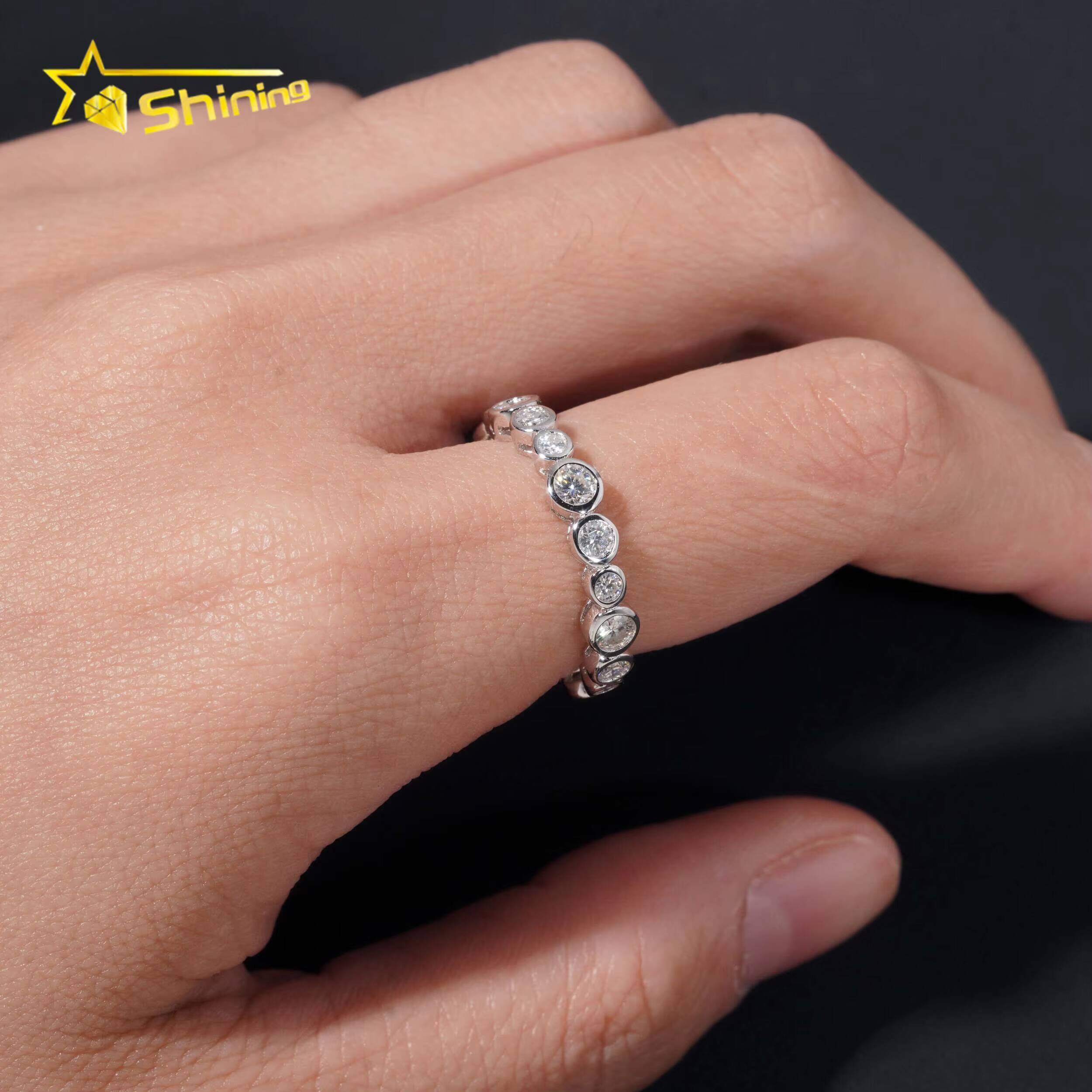 Hot Selling Band Ring S925 Sterling Silver Iced Out Eternity Ring Luxury Inlay Moissanite Diamond Classic Design