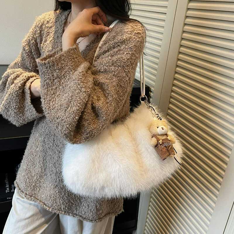 Trendy Simple and casual Crossbody Bags for Women Large Capacity Fluffy Bucket Bag Vintage Commute shopping Shoulder Bag StylishT251028