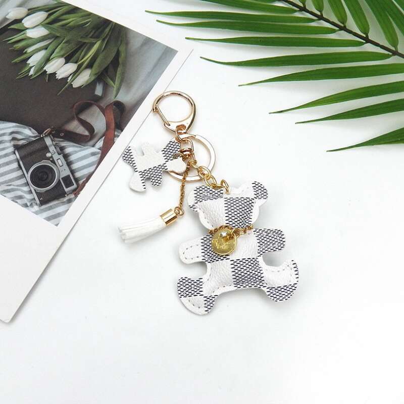 Keychain Designer Printed pu leather Luxury Bear Bag Car Backpack Pendant for women emn Accessories