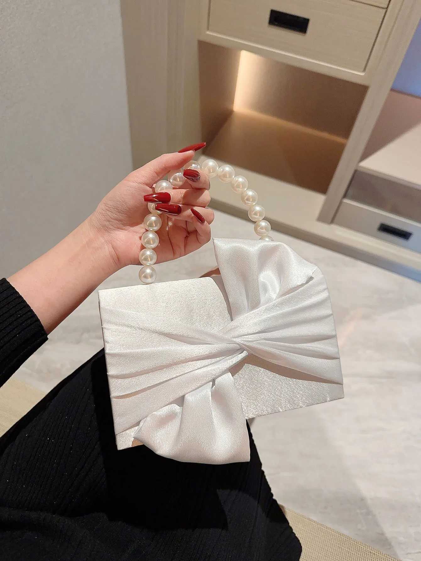 Lady Exquisite Flower Evening Bag white Wedding Bag Faux Pearl Handheld Banquet Bag Evening Bag Party Bag Prom Bag Dress Bag H251027