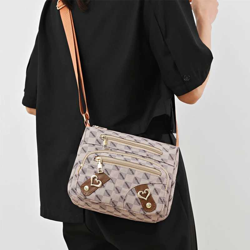 Neutral Style Backpack for Men and Women with a Combined Design of a Mothers Bag and a Shoulder Bag Featuring a CrossBody StrapW251028