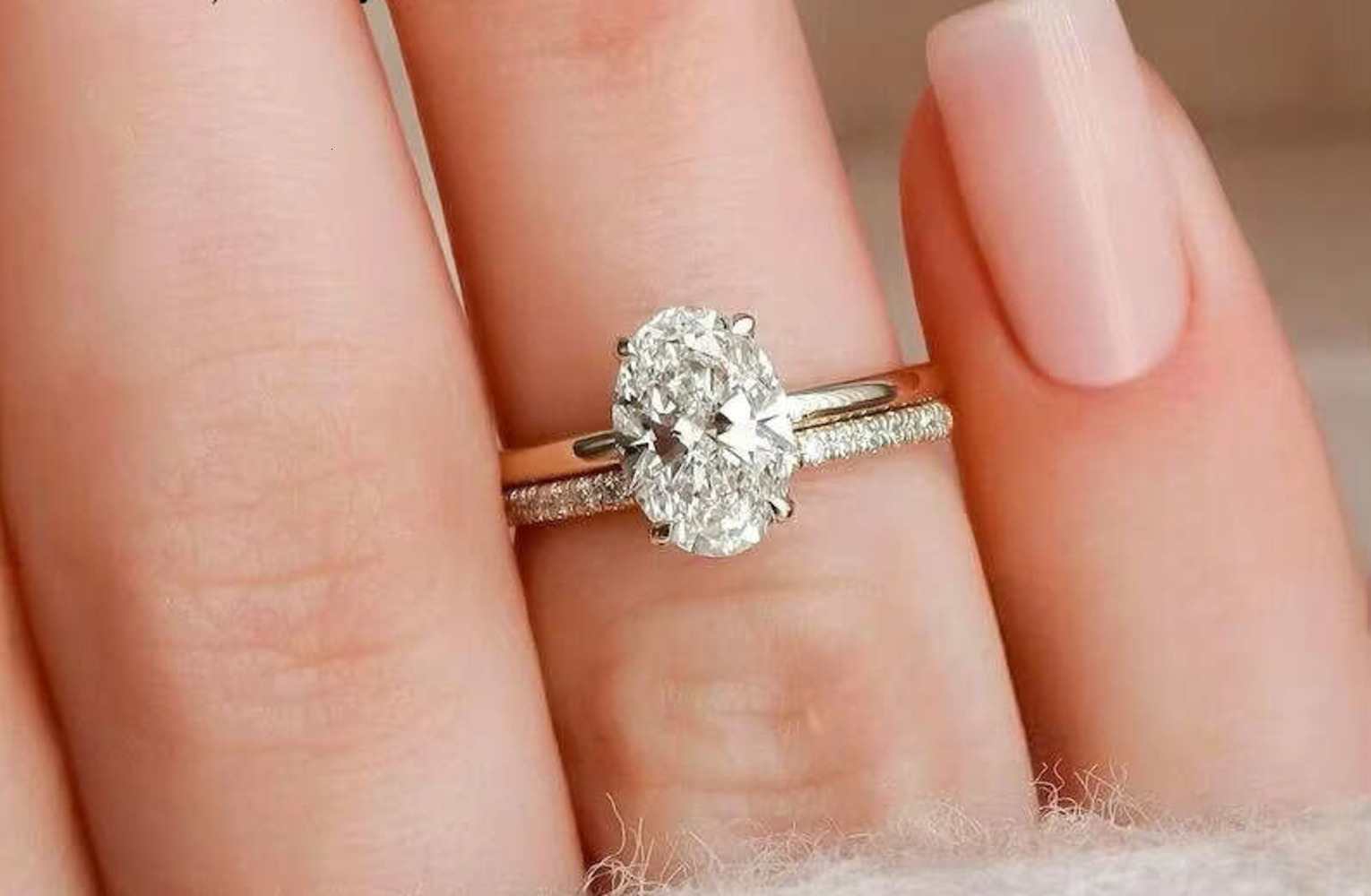 FOXI 2 Ct Oval Cut Moissanite Wedding 14k Gold Plated Bridal Engagement Set Art Deco Matching Stacked Bands Ring