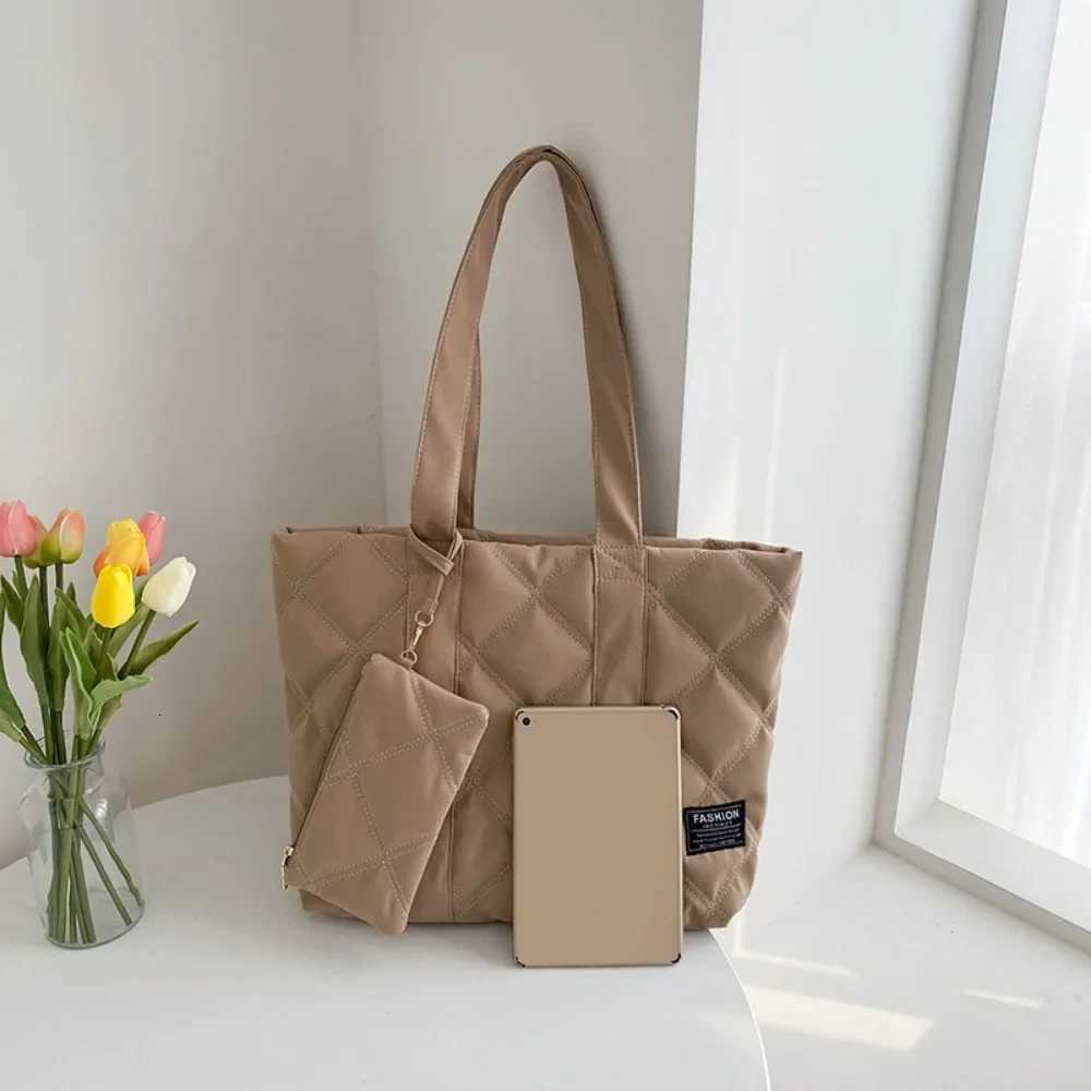 Women Handbag Fall Winter Fashion Rhombus Space Cotton Suit Shoulder Bag Large Capacity Solid Color AllMatch Shopping Tote BagW251028