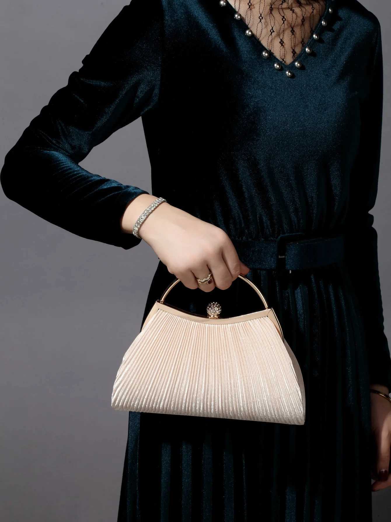 Womens Golden Glitter Pleated Clutch Purse with Rhinestone Ring Bridal Wedding Evening Bag Casual Handbag H251027