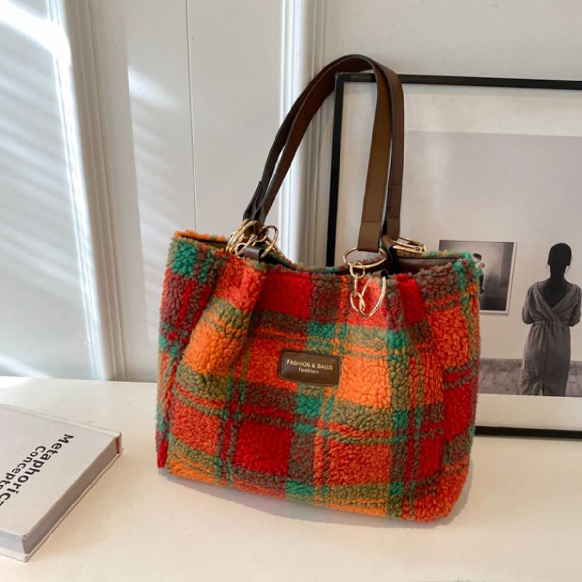 Red plaid plush bag autumn and winter new lamb velvet hand underarm bag Fashion plaid shoulder bag large capacity Tote bagW251028