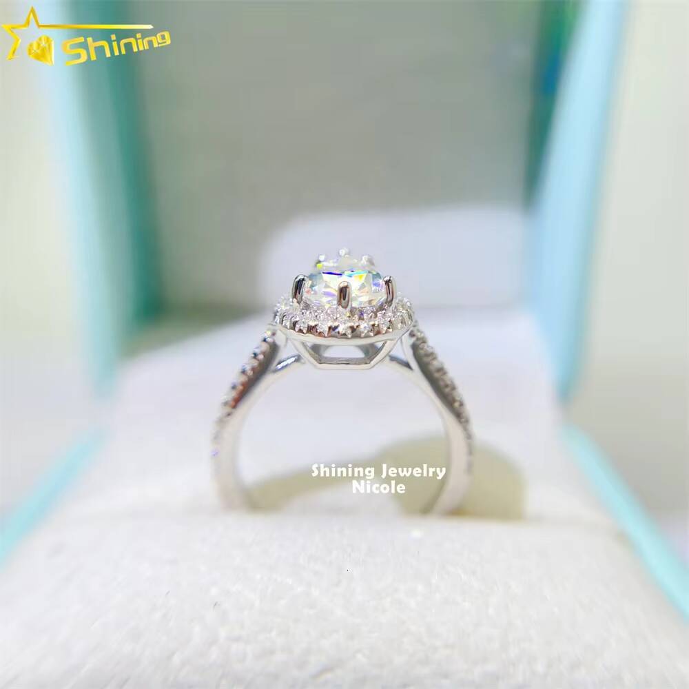 New Arrivals Bling Fine Jewelry 18K 925 Silver VVS Moissanite Pear Shape Engagement Ring