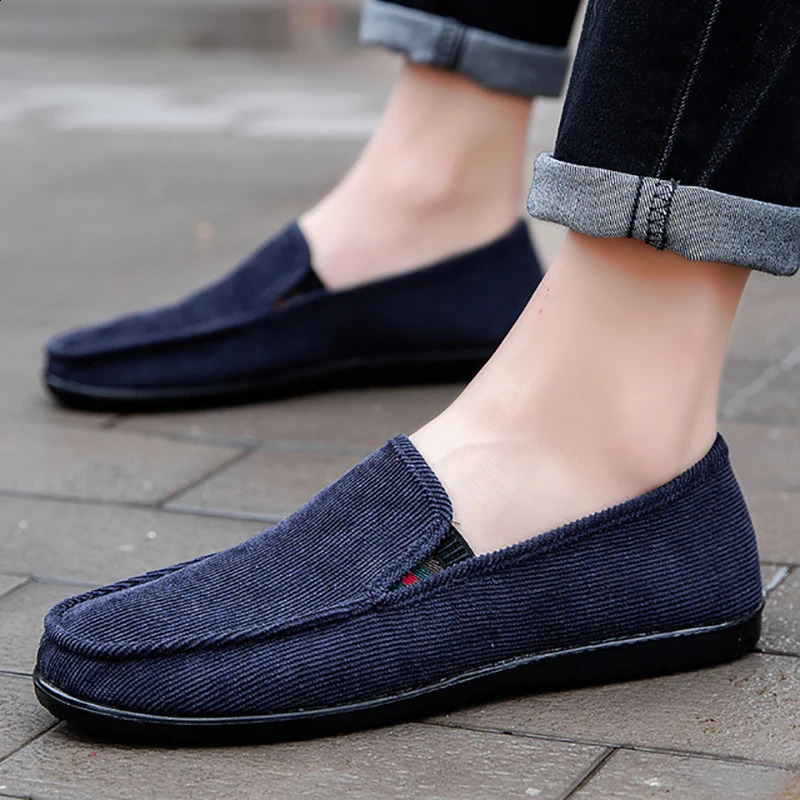 Men Loafers Shoes Fashion Soft Man Moccasins Loafers Canvas SlipOn Casual Shoes Men Outdoor Walking Men Footwear 251023