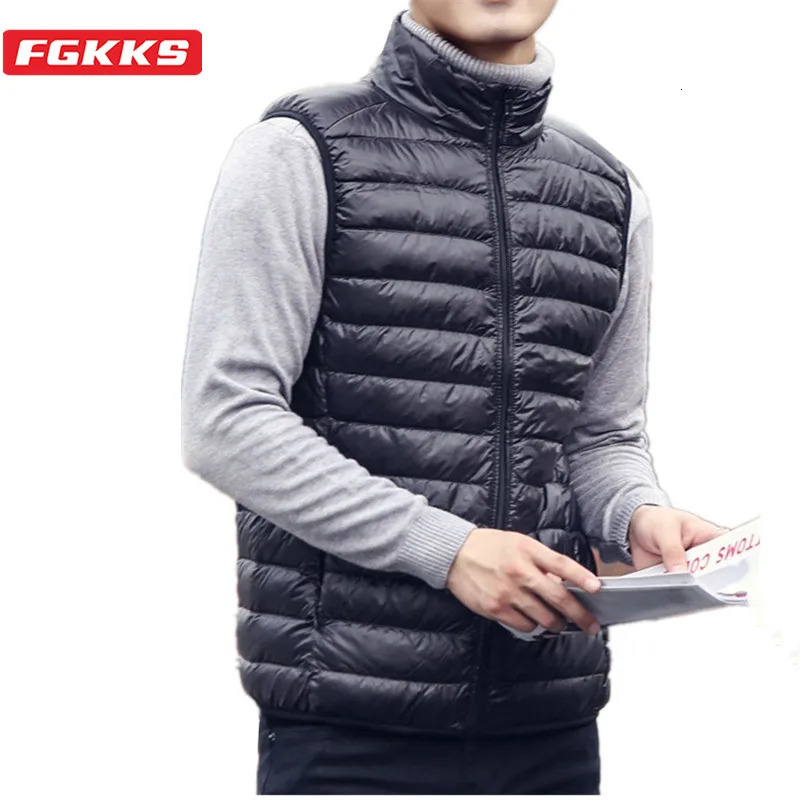 FGKKS Fashion Men Down Vest Coats Winter Casual Sleeveless Lightweight Down Duck Vest Coats Male 251023