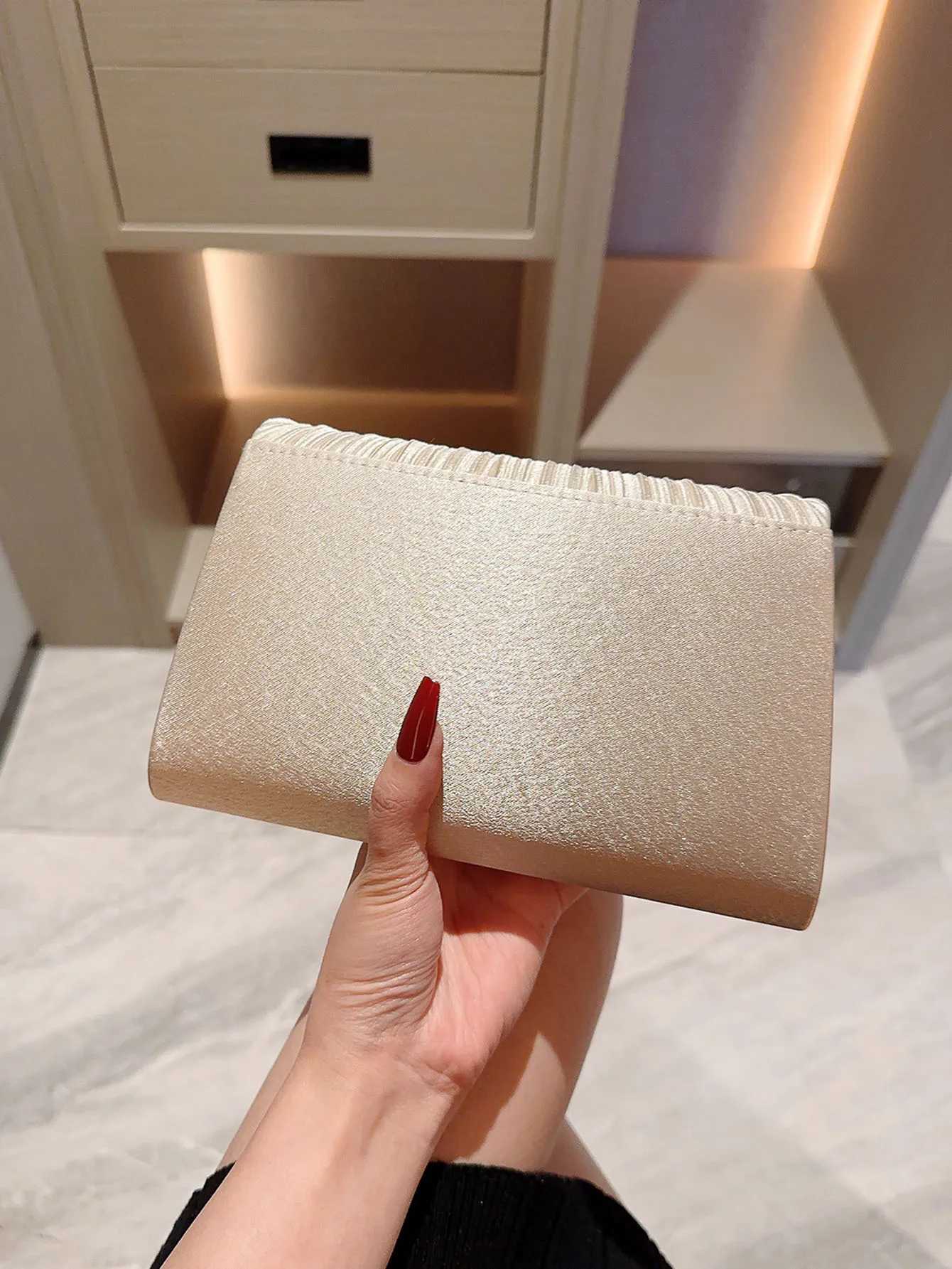 A Shiny Rhinestone Velvet Evening Dress Bag Hand Evening Bag Romantic white Wedding Bag Banquet Bag Bridal Bag Chain Bag Formal Party Bag Prom Bag Env