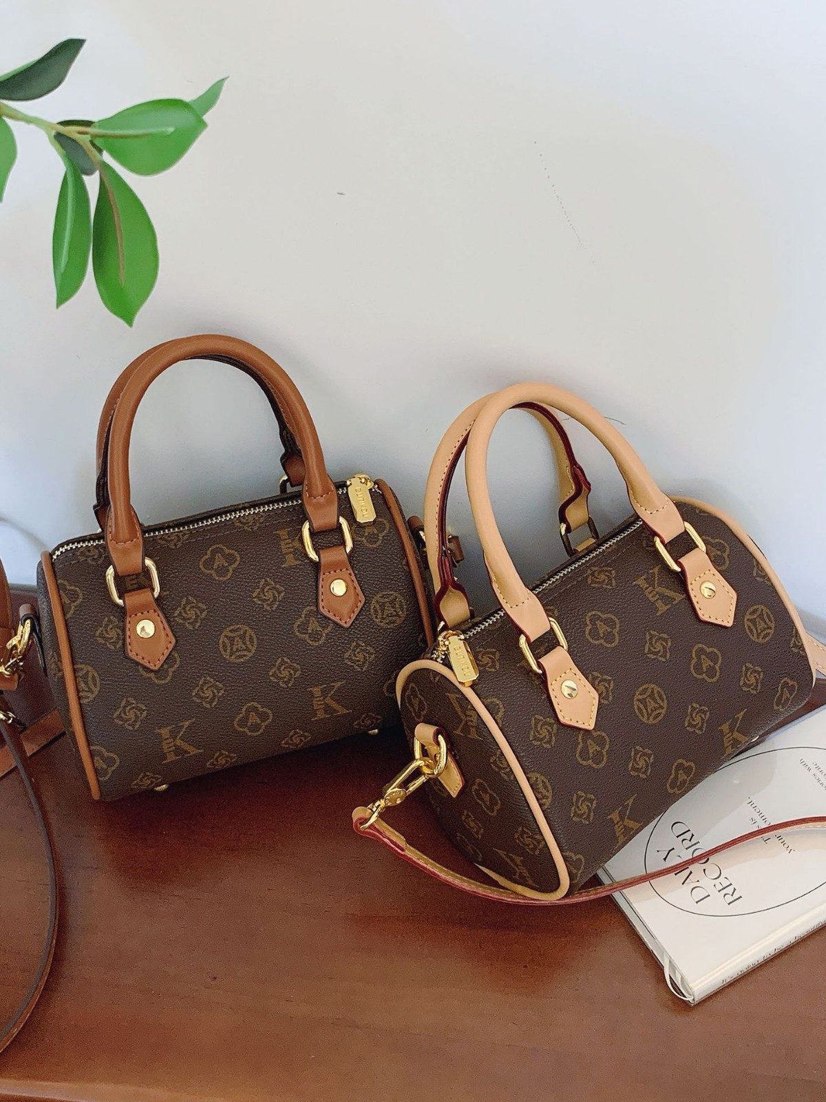 Free Shipping 2025 Women's Pillow Mini Bag, Fashion Boston Style Crossbody, Versatile Small Top Handle Purse