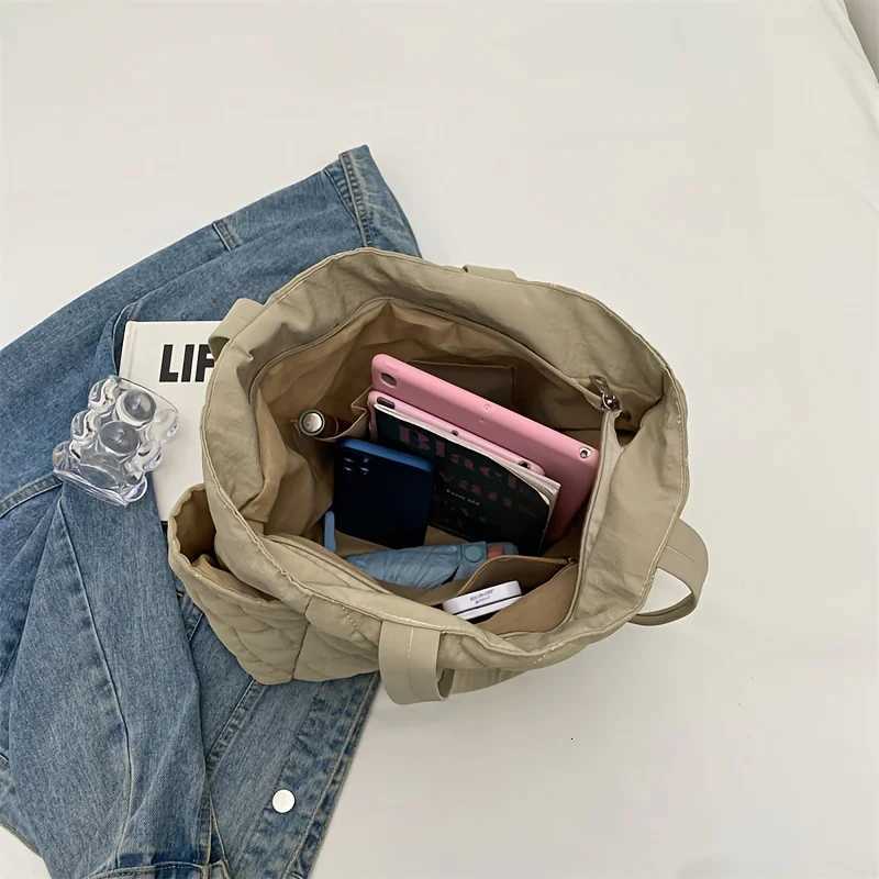 Womens Black Beige Rhombus Quilted Tote Bag Large Capacity Handbags Shoulder Bags with Quilted Purse for Travel Everyday UseW251028