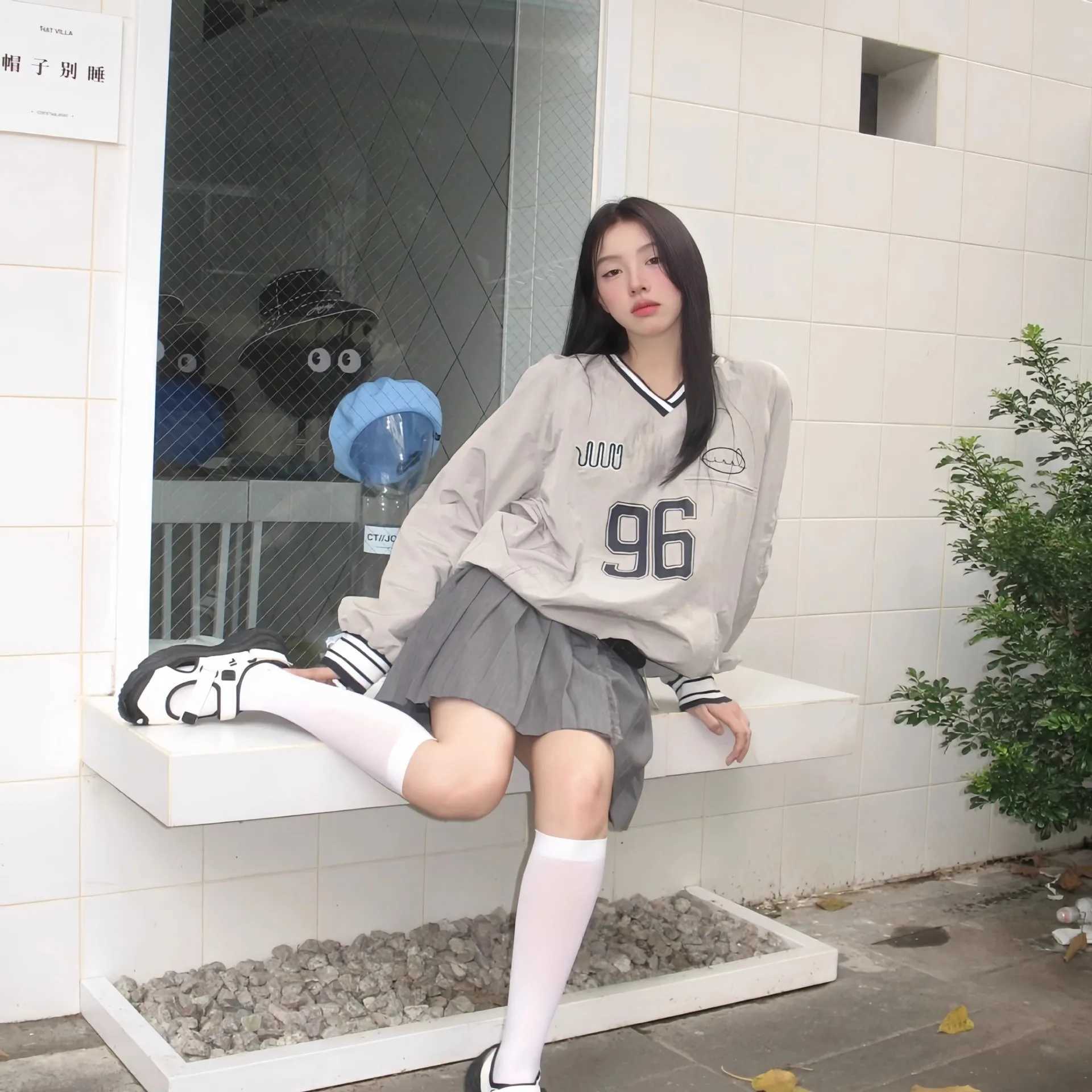 Korea NIEEH Hoodie Jacket Womens VNeck American Style Oversized Casual Couples Top New Arrival J251028