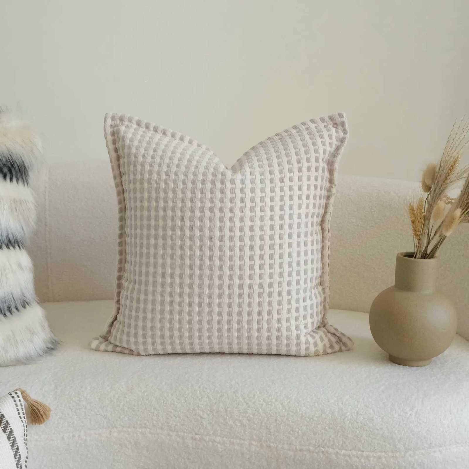 Pillow Case Light Luxury Plush Cushion Cover Abstract Striped Embroidered Cover Fluffy slips Decor Home Living Room Bedroom C251028