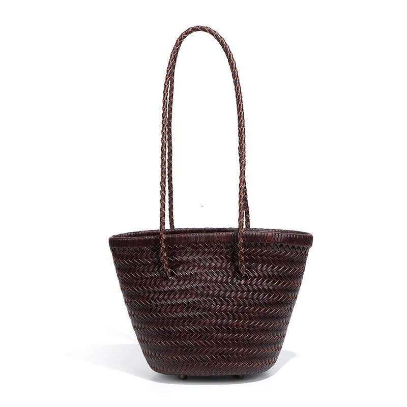 Designer Bags New French Retro First-Layer Cowhide Handwoven Shoulder Bucket Bag, Niche Personalized Leather Vegetable Basket Hot Selling