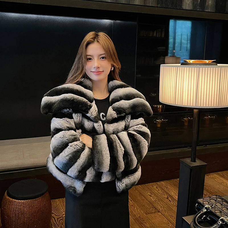 Women's Warm Faux Fur Coat Stripe Winter Jacket Women Thick Outerwear Collar Classic Luxury Jacket Fashion Solid Color Casual Baggy Rabbit Fur Co