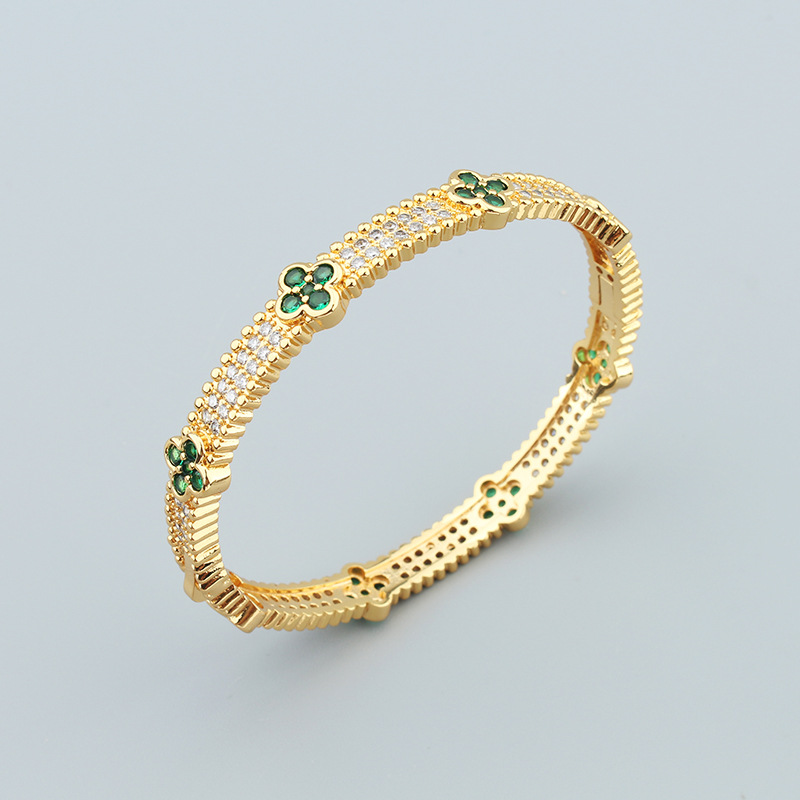 Designer Bangle Four Petal Flower Bracelet Fashion Gypsy Women's Round Full Diamond Couple Stainless Steel 18 Gold Plated Jewelry wholesales drop