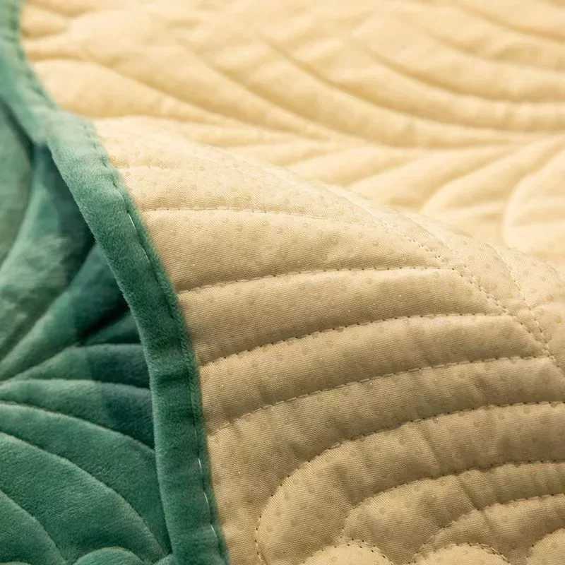 Nordic Soft Velvet Plush Quilted Sofa Towel Thicken Short Plush Sectional Sofa Cover Nonslip Couch Covers for Living Room C251028
