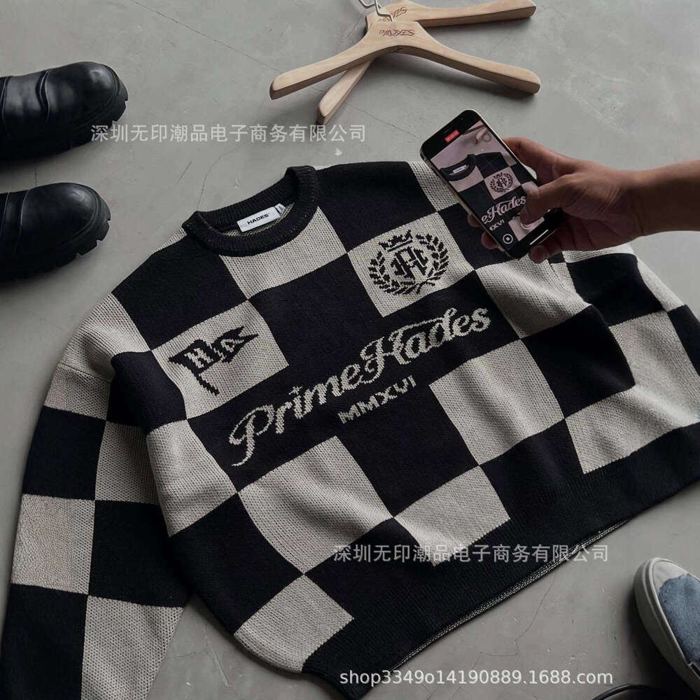Loose Fashion Unisex Casual Style 3D Jacquard Black and White Color Block Winter Knitted Sweater