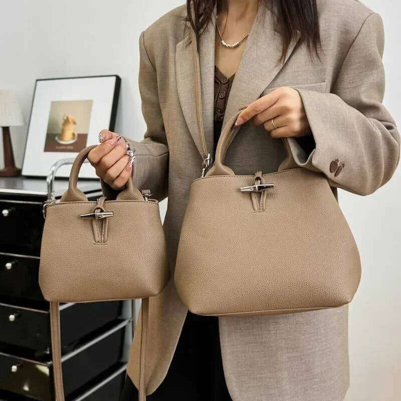 Designer Bags Soft Leather Bucket 2025 New Versatile Fashion Casual Handbag Commuting Single Shoulder Crossbody Bamboo Bag For Women Hot Selling