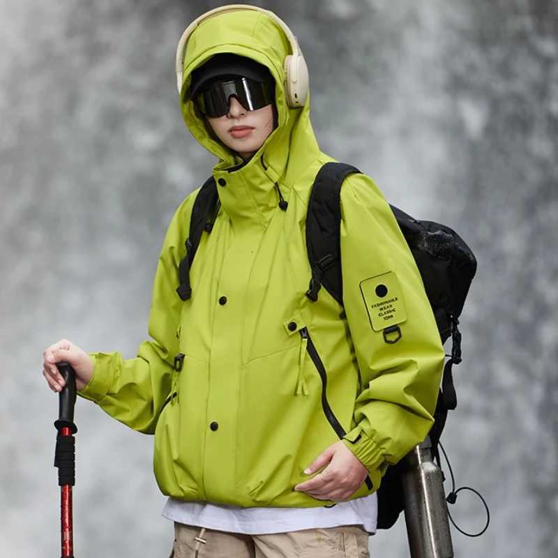 Autumn Hiking Jacke… - image