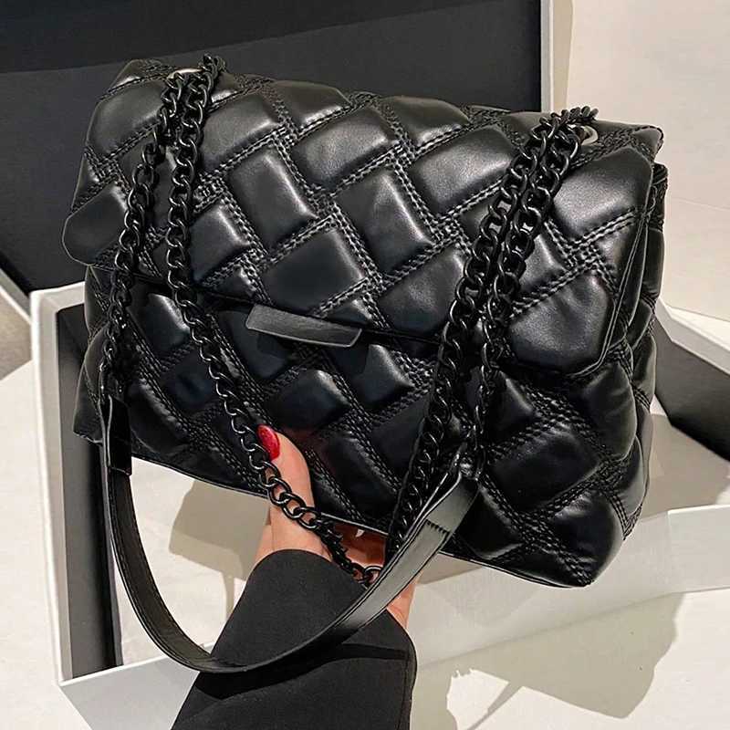 Fashionable womens crossbody bag simple and exquisite womens backpack lightweight and portable womens bagT251028