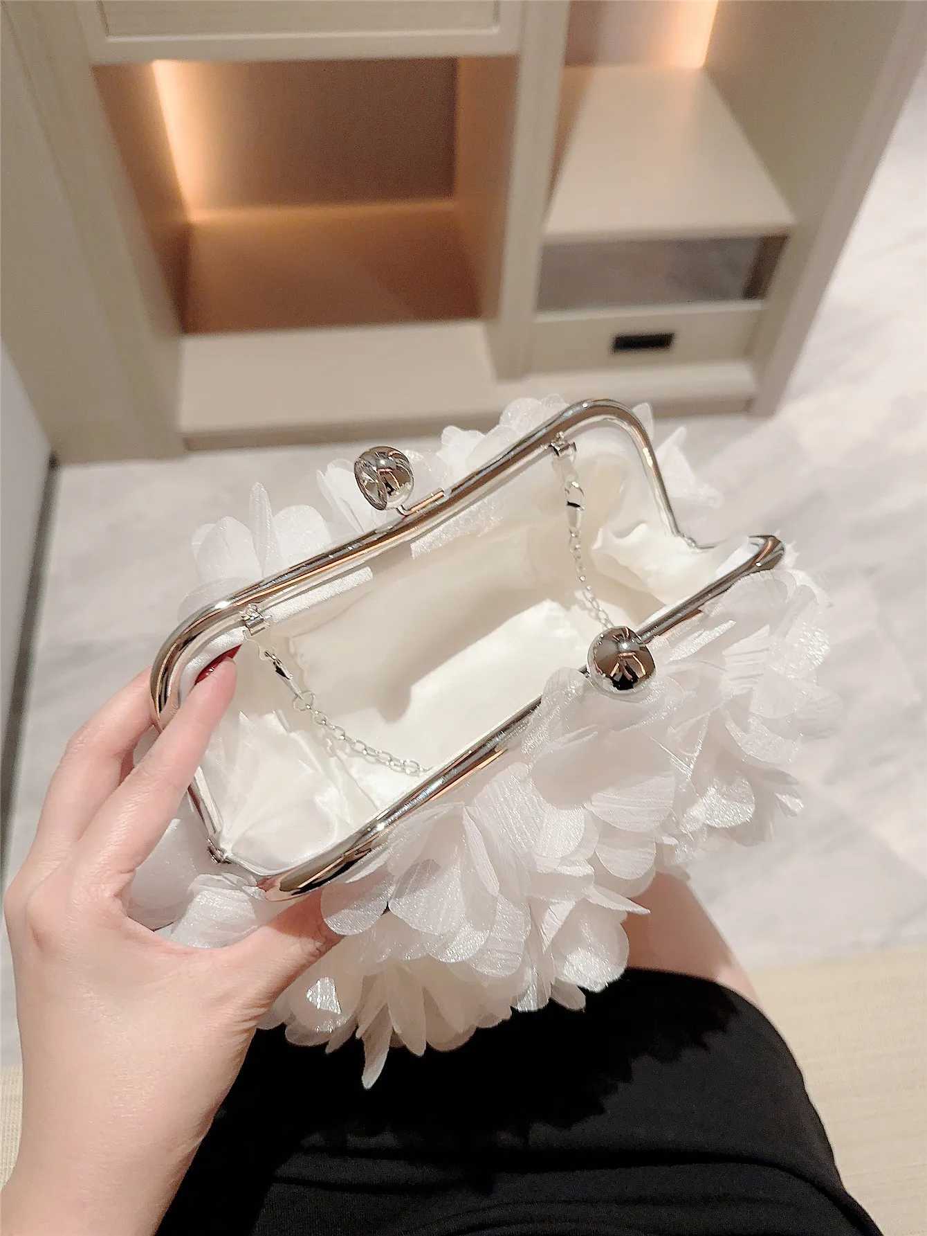 Lady Spring Summer white Wedding Bag Flower Design Romantic Bridal Bag Clutch Prom Bag Party Bag Evening Bag Dress Bag Chain Bag Wine Handbag H251027