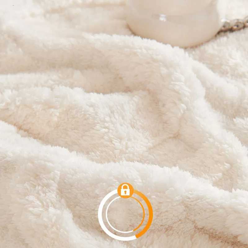 Solid Velvet Jacquard Sofa Cushion Foldable Machine Washable Winter Warm Cloth Towel AntiSlip Armless Couch Slipcover for Home C251028