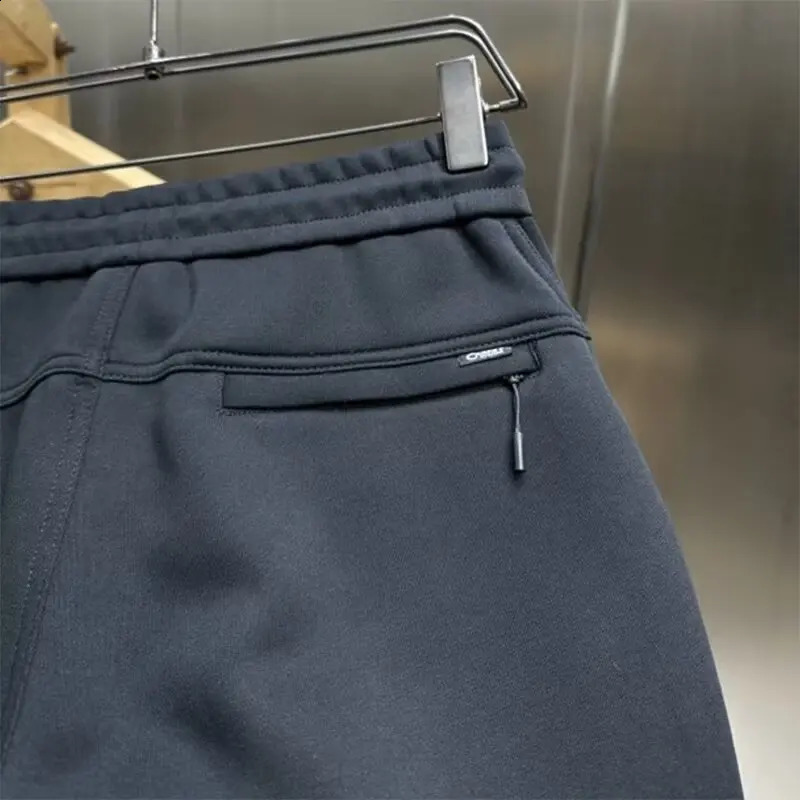 Plush Thickened Casual Jogger Pants For Men In Autumn And Winter Cold Resistant Warm Sports Outdoor Wear Mens Fashion 251027