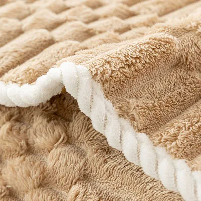 Thickened Faux Rabbit Fur Soft Sofa Cover Keep Warm AntiCat Scratching Sofa Protector Autumn and Winter Sectional Seat Cushion C251028