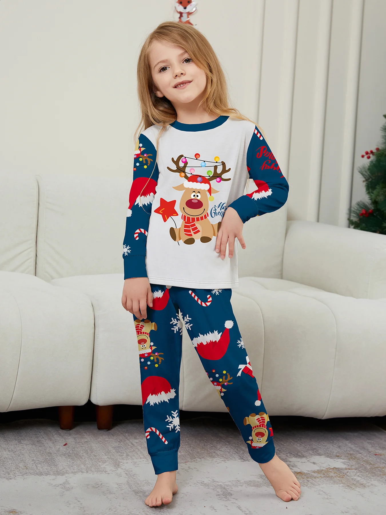 2025 Christmas Family Matching Outfit Cute Elk Print Adults Kids 2 Pieces Suit Sleepwear Full Sleeve O Neck Pyjama Xmas Look 251027