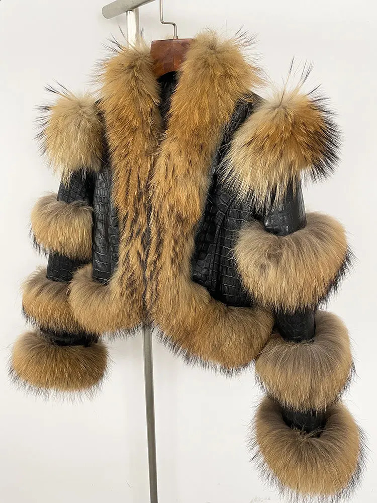 MENINA 2025 Fur Coat Winter Jacket Women Leather Natural Raccoon Fox Fur Duck Down Outerwear Thick Warm Streetwear 251027