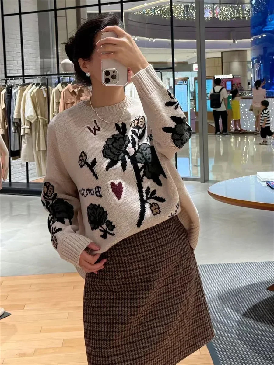 Womens 100 Wool Sweater Letter Floral Jacquard Round Neck 2025 Fall Winter Long Sleeve Pullover for Lady 251027