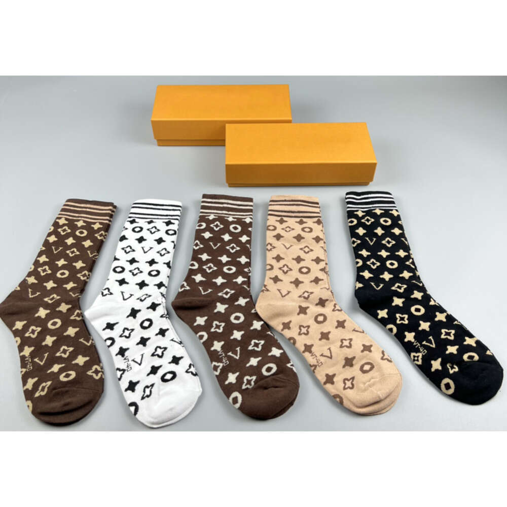 2026 Multicolor Fashion Designer Mens Women Men High Quality Cotton All-Match Classic Ankle Breathable Mixing Football Basketball Socks Wholesale