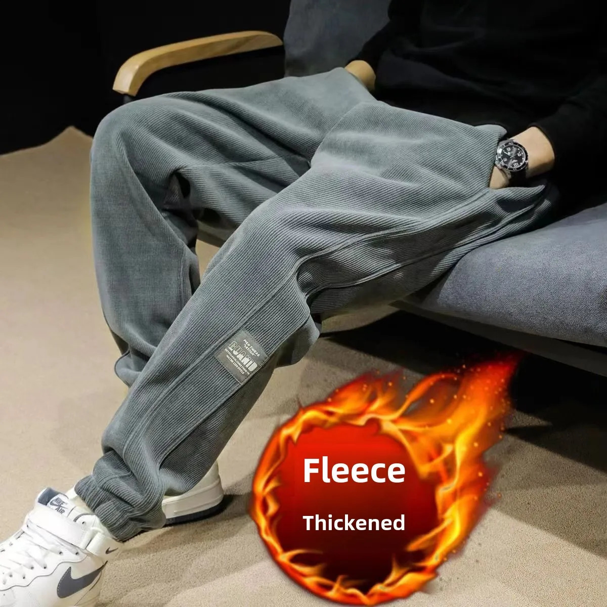 Autumn and Winter Mens Corduroy Casual Trousers Leggings Sweatpants Loose Versatile Construction Site Pants 251027