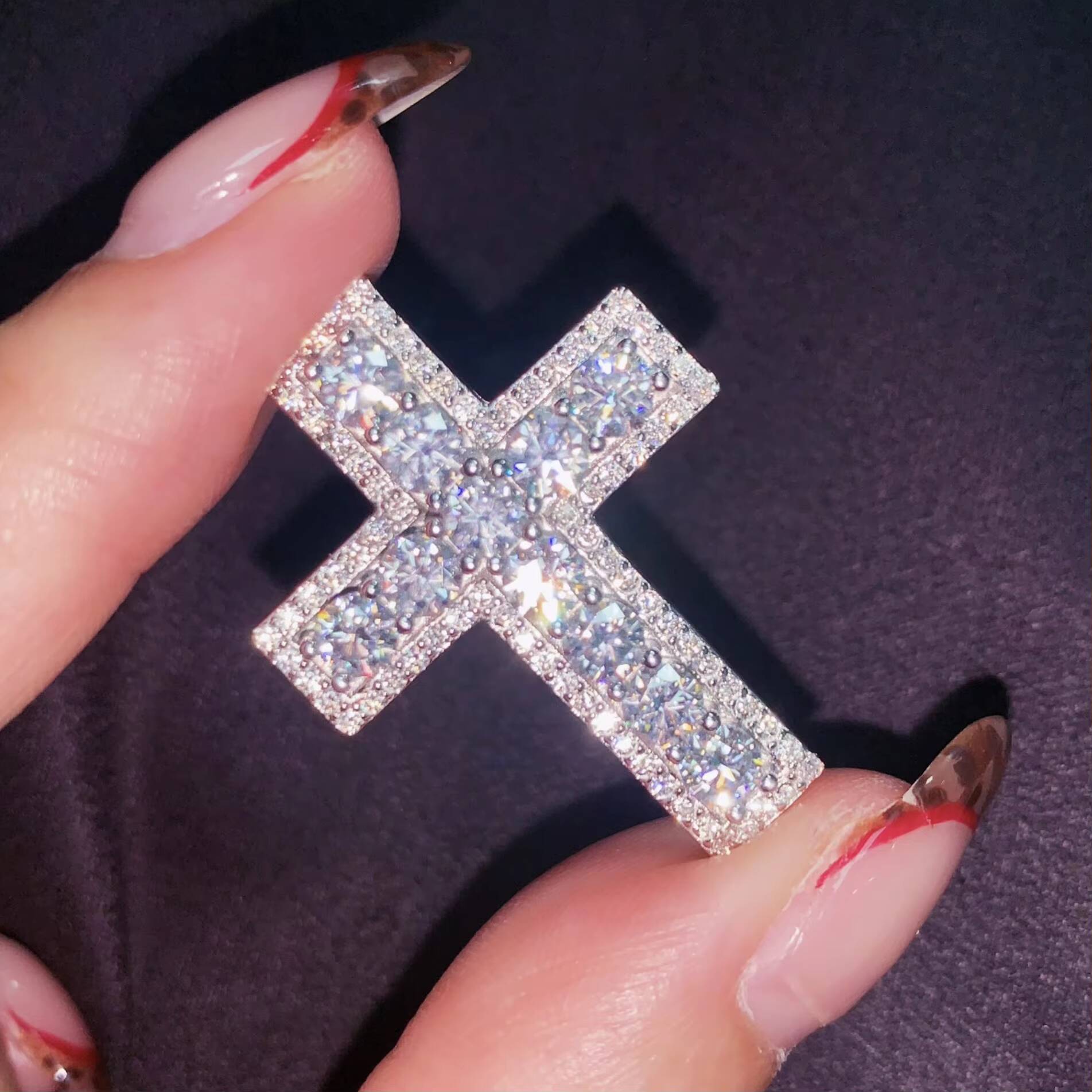 Affordable Halo Setting One Row Cross Pendant VVS Moissanite Pendants Iced Out Jewelry Custom Cross Pendant