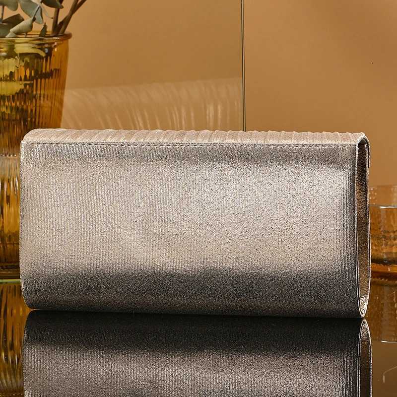 Hot selling wedding dress pleated womens evening bag Europe and the United States skew bag senior sense wedding party bag H251027