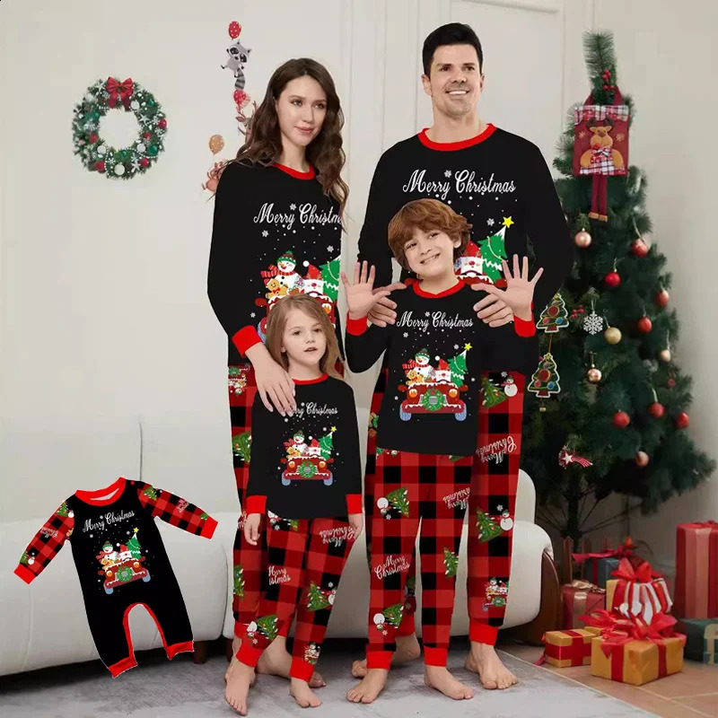 Christmas Family Matching Outfits Pajamas Clothing Sets Cartoon Print Mother Kid Baby Xmas Family Look Sleepwear Pyjamas 251027