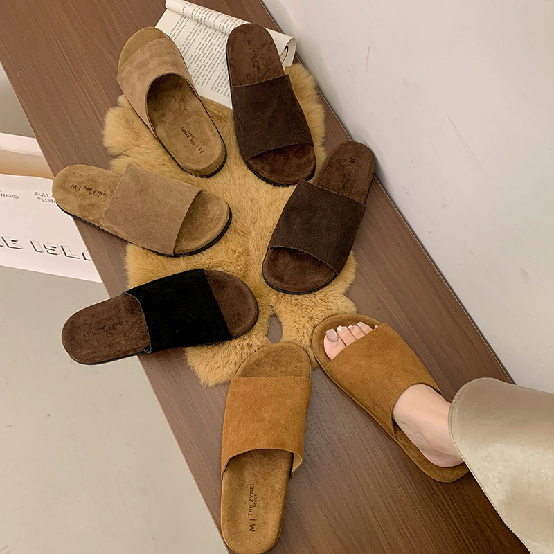 Free shipping Women's French Retro Flat Slippers 2025 Autumn New Style Outdoor Wear Slide Sandals Suede Slip-On Slippers