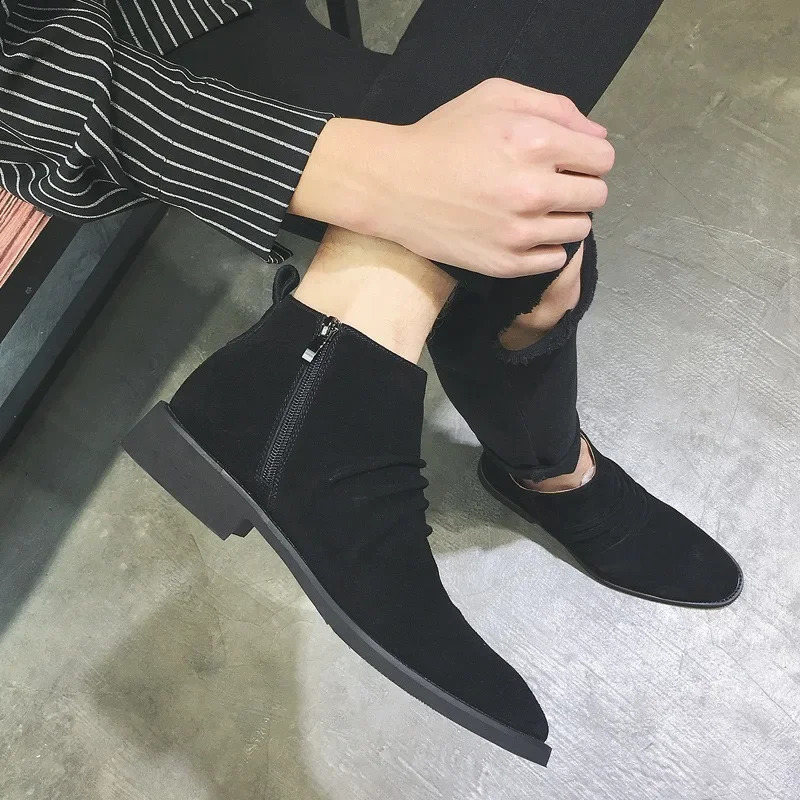 Mens Boots High Quality Suede Casual Botas Retro British Style Short Boot Side Zipper Ankle Boots for Men Chelsea Boots 251023